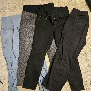 Lot of 4, size 12 Gap Maternity Pants
